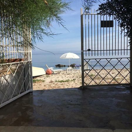A Casa Di Giuseppe 2 Bed & Breakfast Carini Exterior photo