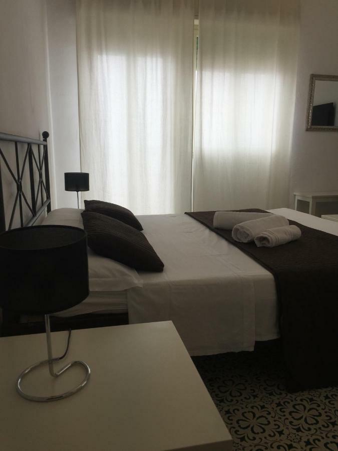 A Casa Di Giuseppe 2 Bed & Breakfast Carini Exterior photo